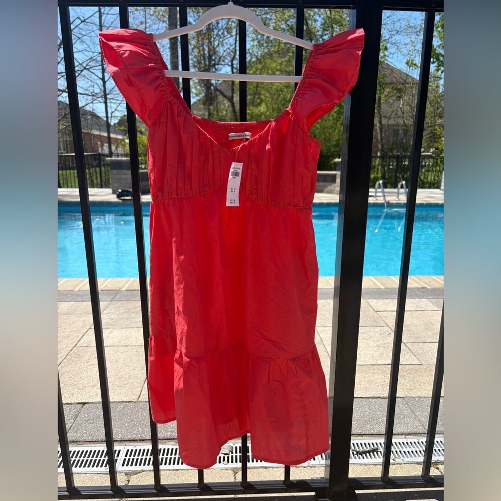 NWT Abercrombie red dress Small Tall